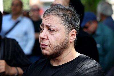  عکس: مازیار لرستانی روی تخت در کنار «کودکانش»!