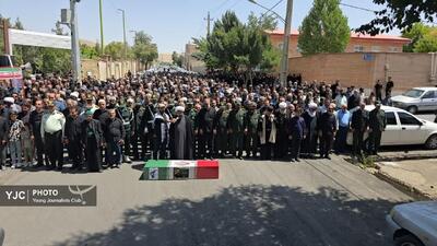 پیکر شهید جمشید صالحی در الیگودرز آرام گرفت
