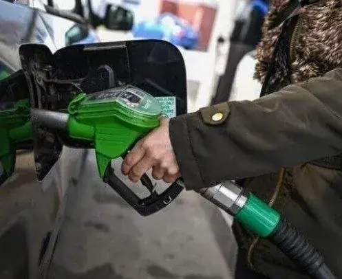 برخورد قضایی با متصدیان متخلف جایگاههای بنزین در آذربایجان شرقی