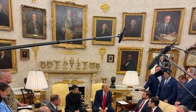  اوباما دفتر طلایی رنگ ترامپ را مسخره کرد