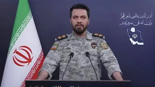 هیچ کشتی بدون مجوز ایران امکان تردد از تنگه هرمز را ندارد