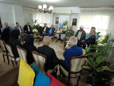 دیدار معاون وزیر آموزش و پرورش و رئیس کمیسیون آموزش با خانواده خلبان شهید کاظمی