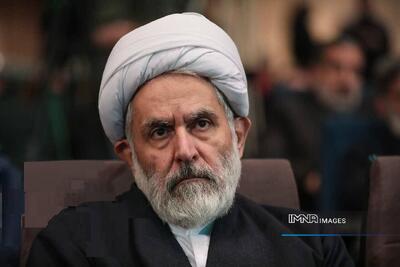  تنگه هرمز تحت مدیریت و کنترل جمهوری اسلامی قرار دارد