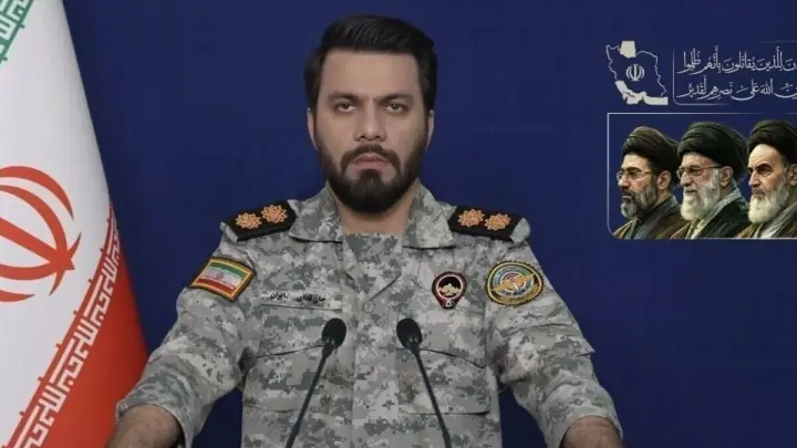 هیچ کشتی بدون مجوز ایران امکان تردد از تنگه هرمز را ندارد