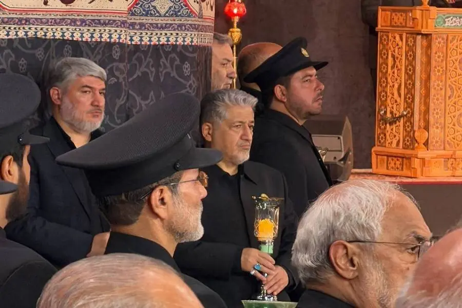 حضور دکتر رنجبر در آیین خطبهخوانی شب شهادت امام رضا(ع)