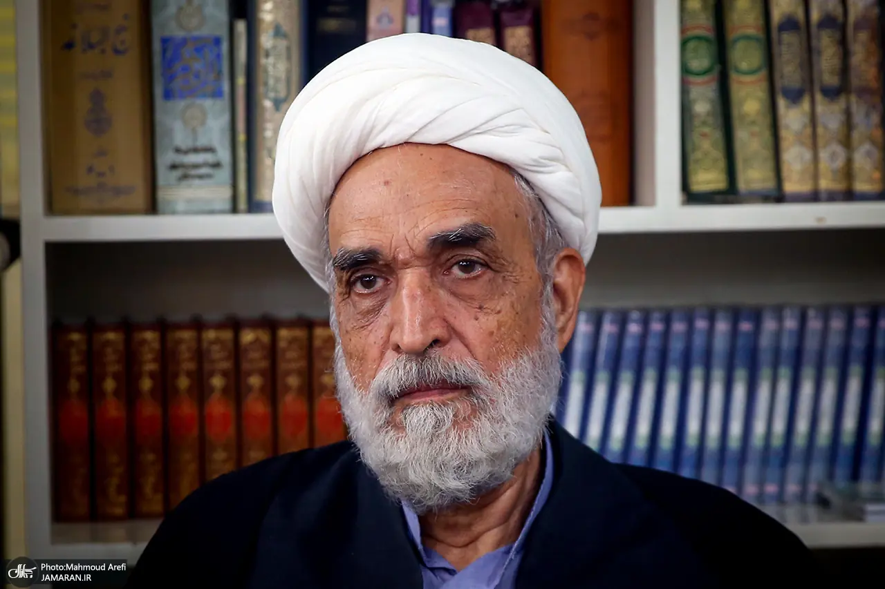  خسروی: اگر خواستیم با احساسات کور و به هر قیمتی، مردم را متدیّن سازیم، ضربه می‌خوریم/ حفظ وحدت و رعایت حرمت‌ها، بیش از آن­ که یک توصیه اخلاقی باشد، یک «ضرورت عقلانی» است