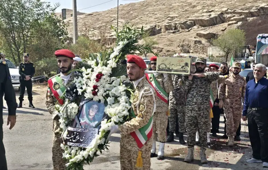 پس از ۴۴ سال، پیکر شهید نوجوان در گلزار شهدای مسجدسلیمان آرام گرفت