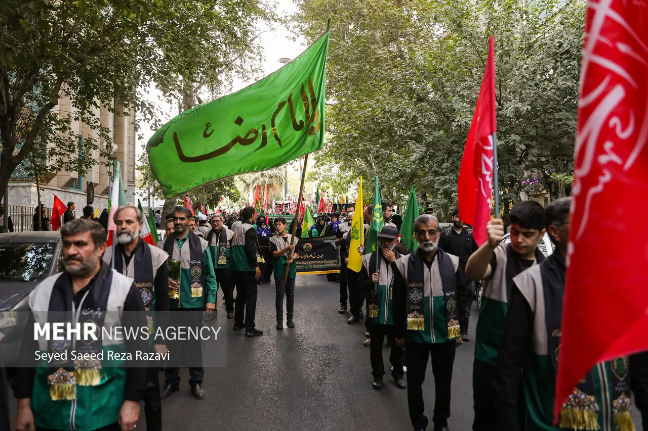  دسته عزاداری خادمان رضوی بمناسبت شهادت امام رضا(ع)