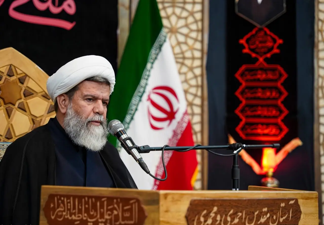محمودی: وحدت جامعه سد راه خطکشی دشمن است