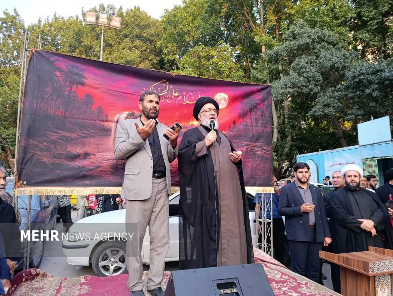  برای امام رضایی بودن باید در مسیر بندگی خدا گام برداشت