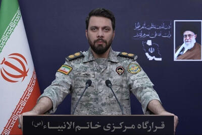 هیچ کشتی بدون مجوز ایران از تنگه هرمز عبور نمی کند