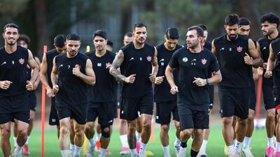 حضور آنالیزور استقلال در تمرین پرسپولیس - پارس فوتبال