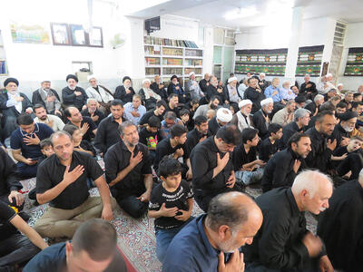  گزارش تصویری: مراسم سوگواری روز شهادت امام رضا (ع) در دفتر مرحوم آیت الله العظمی صانعی