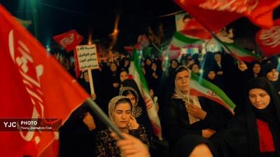  خرم‌آباد در «محفل ۱۶۶ سنگر خیابان»؛ اعلام همبستگی مردم با سید مجتبی حسینی خامنه‌ای + فیلم