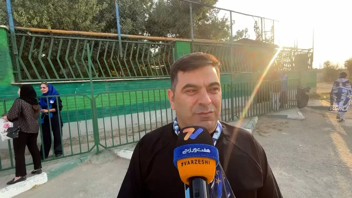 عصبانیت شدید هوادار کاشانی استقلال: امسال خوب بازی نکنید، بیچارهتان میکنیم!