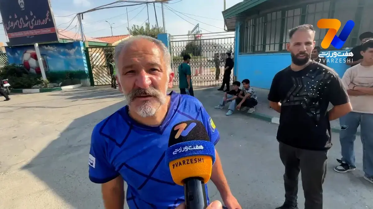 هوادار استقلال: هر کسی میخواهد بماند باید تعصب استقلال را بکشد!