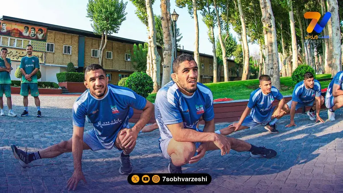 علیرضا دبیر، تیم ملی کشتی را آبیاری کرد!