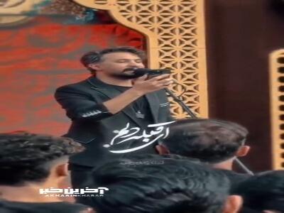 سینه زنی یزدی ها با مداحی مصطفی راغب در حرم مطهر رضوی