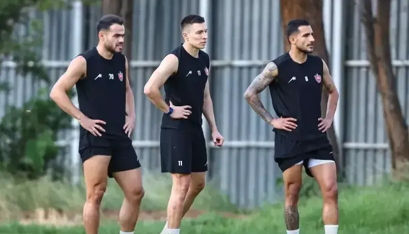 اورونوف بزرگترین غایب احتمالی پرسپولیس!