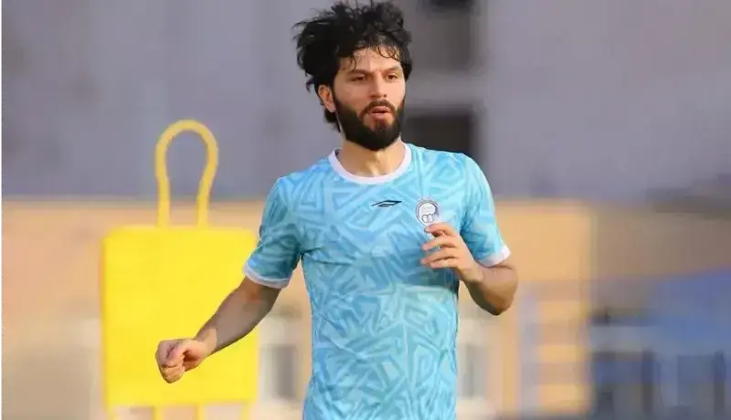 ماشاریپوف و استقلال با پیراهن محبوبش