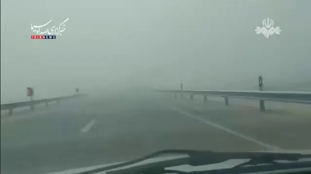 طوفان و گردوخاک شدید در محور زابل - زاهدان