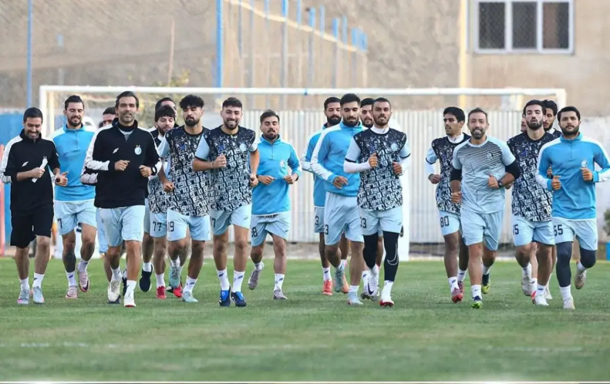 خبر فوری استقلال | اولین دیدار آبی ها در لیگ برتر جمعه ۲۳ مرداد ساعت ۱۹:۳۰ در ورزشگاه شهدای شهرقدس برگزار میشود / آغاز بلیتفروشی؛ ۴۸۰۰ سهمیه برای هواداران استقلال و ۶۰۰ بلیت برای تماشاگران مس شهر بابک