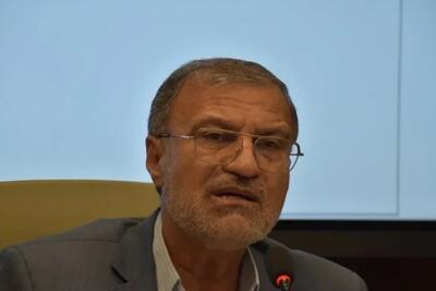  سهام عدالت از مدیریت شبه دولتی خارج می شود؟ پیشنهاد تازه برای بازگرداندن اختیار به سهامداران / پایان مدیریت دولتی سهام عدالت کلید خورد؛ سهامداران بالاخره صاحب اختیار واقعی می شوند؟ / خبر مهم درباره سهام عدالت؛ نسخه جدید برای عبور از مدیریت شبه دولتی و افزایش نقش سهامداران