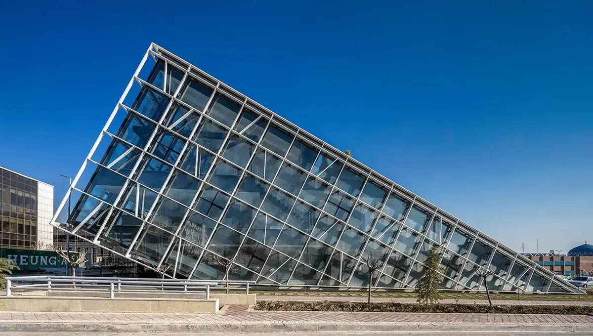 نمونه ای خاص از کار معماران ایرانی در پارک فناوری پردیس تهران (+عکس)
