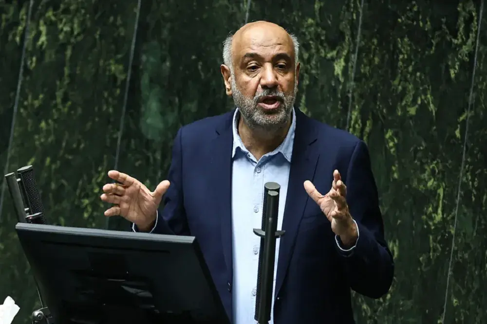 سخنگوی هیئت رئیسه مجلس: فرایند قانونی استیضاح وزیر کار انجام شده و عملاً باید در دستور کار قرار میگرفت، اما بنا به هر ملاحظهای این اتفاق نیفتاد / با این حال، فرایندی که طی شده همچنان به قوت خود باقی است