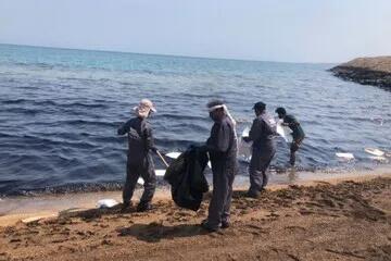  فرماندار قشم: آلودگی نفتی سواحل جزیره قشم تحت کنترل است