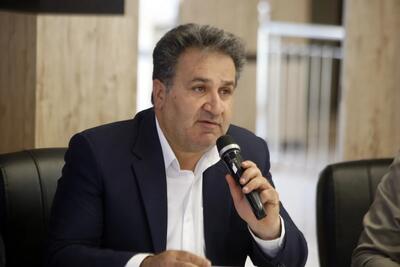  پیگیری‌های استاندار فارس منجر به آماده‌سازی سریع ورزشگاه پارس شد / حضور استاندار در میان ورزش‌نویسان، گامی مؤثر در جهت تقویت تعامل با اصحاب رسانه