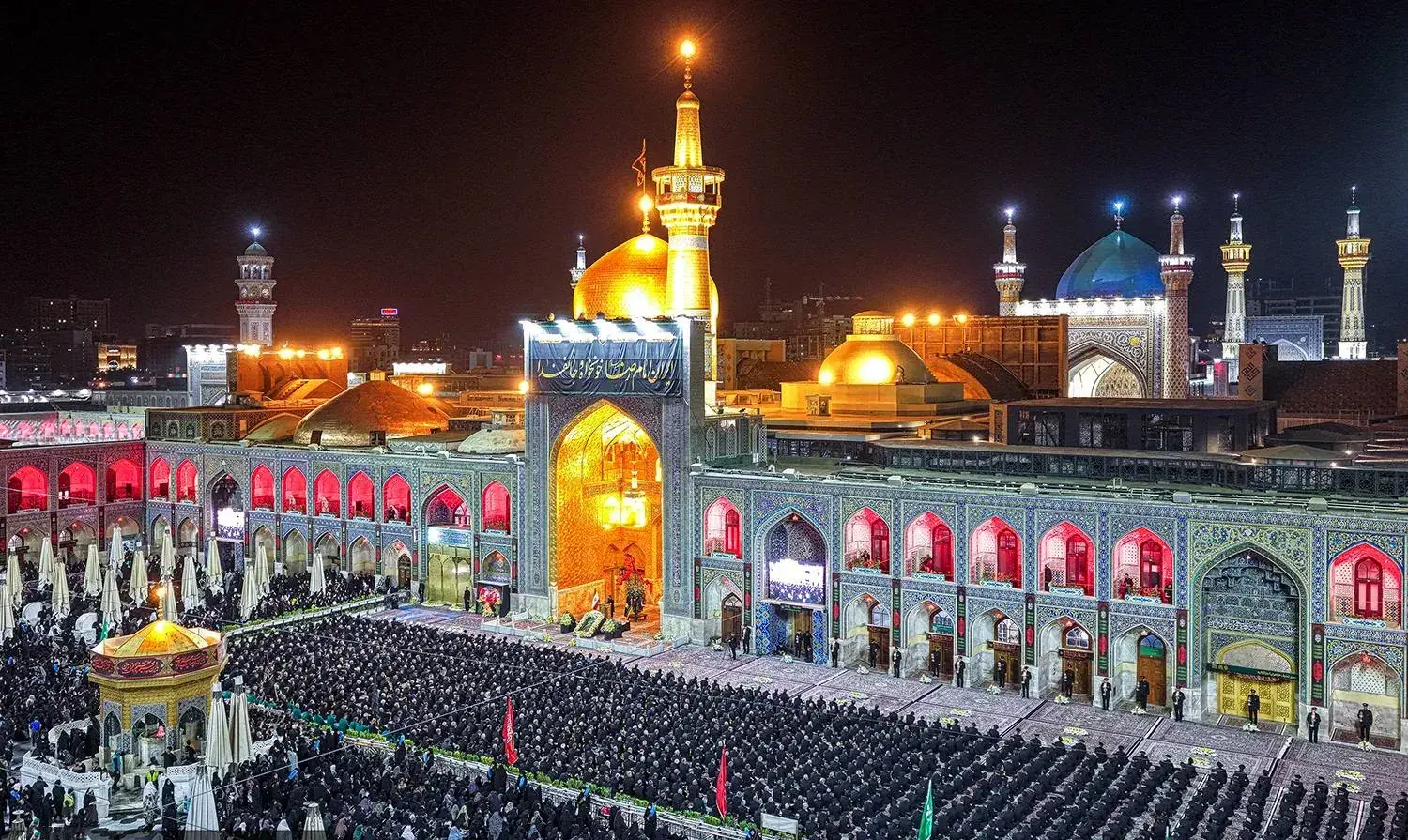  آیین شام غریبان شهادت امام رضا (ع) در حرم رضوی برگزار شد