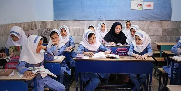 آموزش در سال تحصیلی جدید حضوری است/ اجرای طرح تغذیه رایگان دانش آموزان
