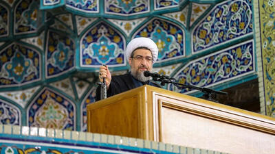 امام جمعه تبریز: ما شبانهروز تلاش میکنیم ترامپ و نتانیاهو را هر کجا که شد، نابود کنیم/ از تنگه هرمز دست برنمیداریم