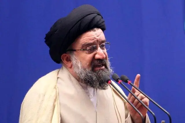 امام جمعه تهران: توان موشکی ایران، آمریکا را به ذلت نشاند/ ایران به یک ابرقدرت در جهان تبدیل شد/ دنیا فهمید که خود دولت آمریکا عصر حجری است