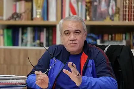  حاشیه‌های همیشگی استقلال از نگاه میثم بائو