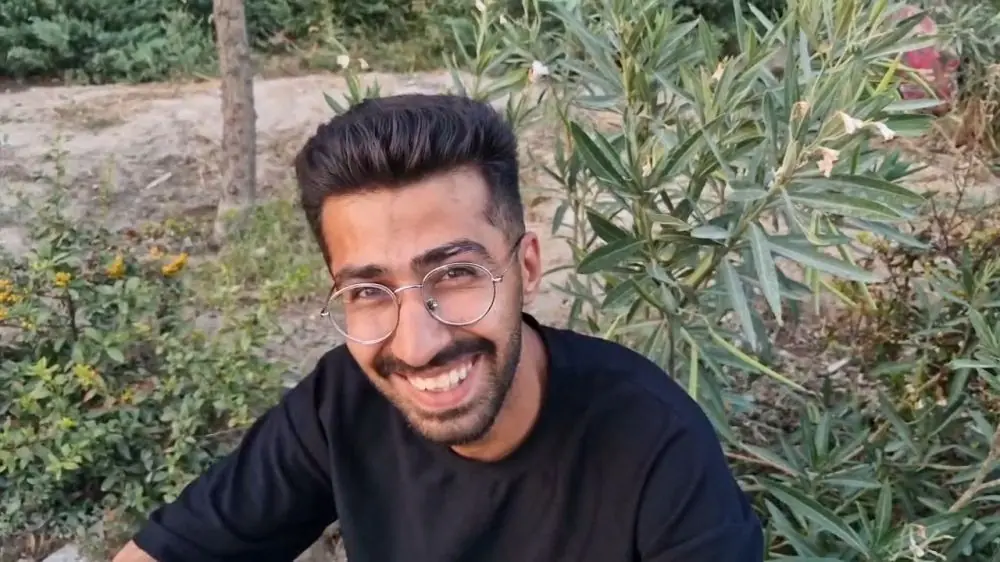  هوادار استقلال به دنبال بلیت بازی مقابل مس شهربابک