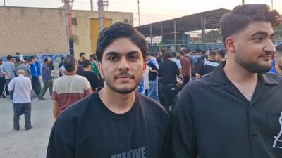  گفت و گو با هواداران پرسپولیس که برای تماشای بازی استقلال به ورزشگاه آمدند