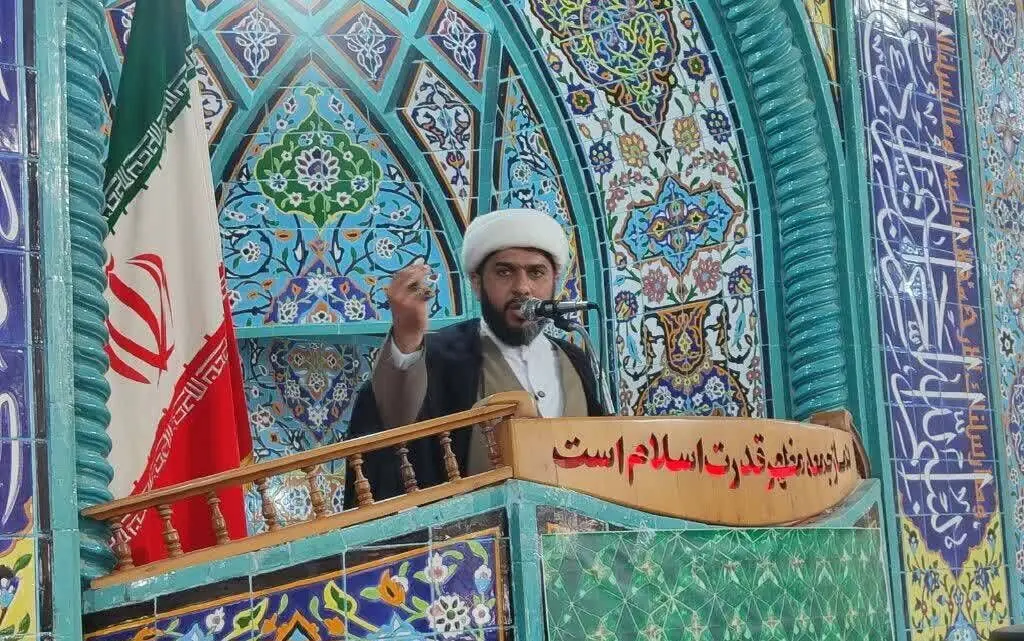 هشدار امامجمعه میناب درباره مدیریت سوخت؛ ضرورت توجه به معیشت مردم پیش از قیمتگذاری