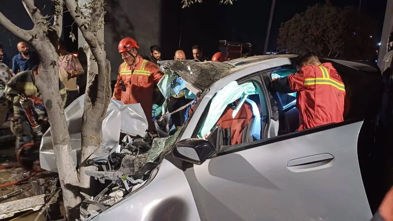 ببینید چه بلایی بر سر این BMW آمده است | تصادف مرگبار بی ام در بزرگراه همت + فیلم