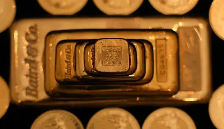 درگیری طلای جهانی با مقاومت ۴۴۰۰ دلار