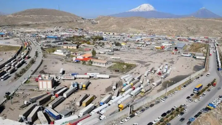 گروسی: مرکز مبادلات ایران و ترکیه تا شهریور ماه به بهرهبرداری میرسد