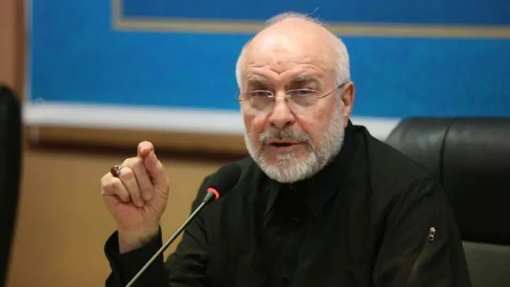 با همه وجودم میگویم که برای من هیچ فرقی بین امام شهید و رهبر معظم انقلاب نیست
