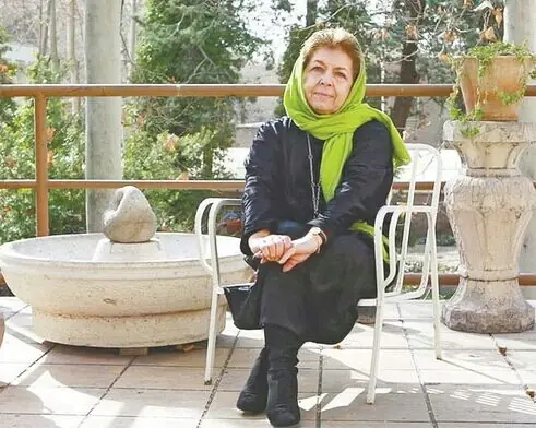روزگار غریبی ست لیلی/ سهراب سپهری، احمد شاملو، کاوه، جلال،سیمین خانم، روزی که پیرزن را روی هیزم ها گذاشتند و تنها زن زیبا از نگاه ابراهیم گلستان