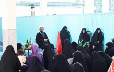  نشست هم‌اندیشی بانوان هیدج با امام جمعه؛ پیگیری مطالبات فرهنگی در آستانه پایان ماه صفر