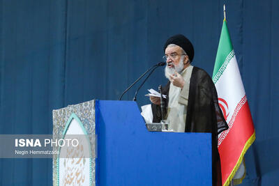 امام جمعه موقت تهران: موفقیتهای جنگ از عنایت خدا بود