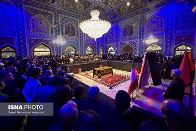 زیارت مزار رهبر شهید انقلاب در سالروز شهادت امام رضا (ع)