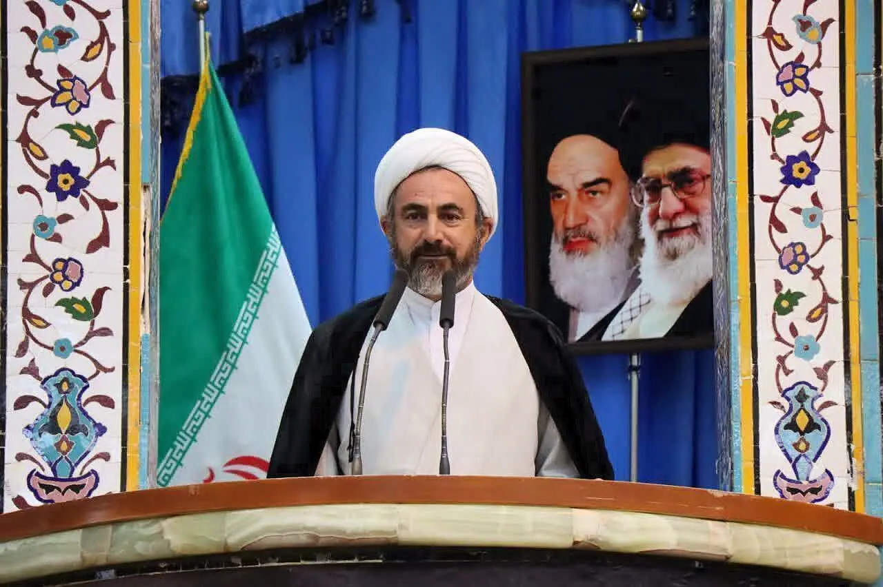 امام جمعه ایلام: وحدت ملی و تبعیت از ولایت، مهمترین پشتوانه اقتدار جمهوری اسلامی است