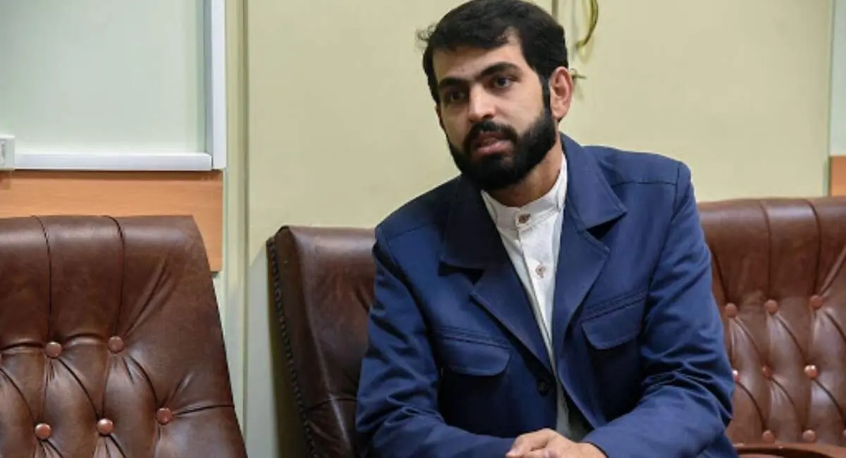  انتقاد صریح یک نماینده مجلس از رئیس‌جمهور نجابت: وضعیت پوشش و ناهنجاری‌های اجتماعی به سرعت در حال وخامت است دولت مسأله را رها کرده چرا در میانه یک «جنگ تمام‌عیار فرهنگی» سپر انداخته‌اید؟!  | جهان نیوز