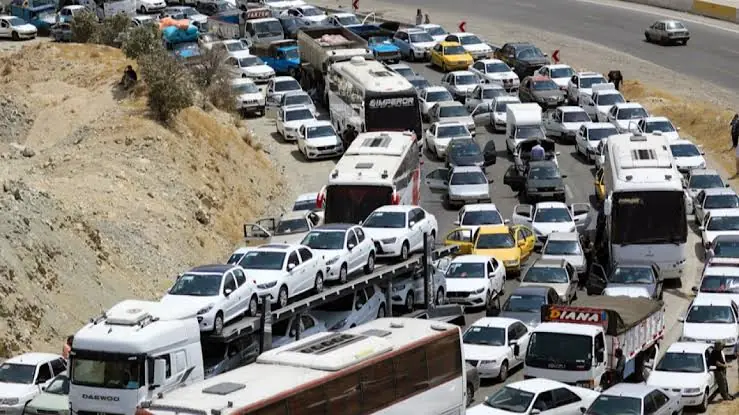 ترافیک سنگین در محورهای شمالی کشور؛ محدودیت تردد در چالوس و آزادراه تهران-شمال